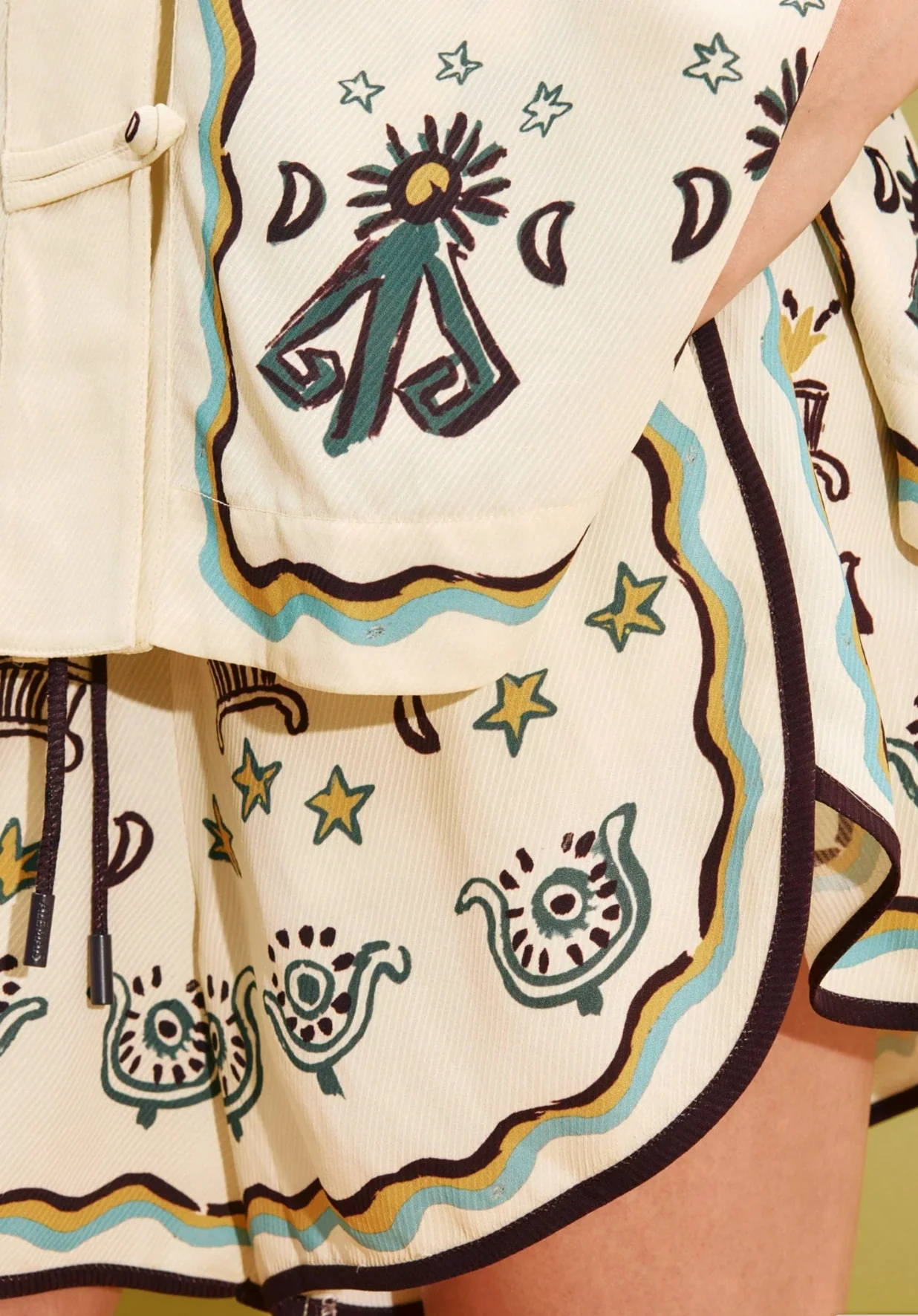 SUN DANCER SHORTS - Image 3
