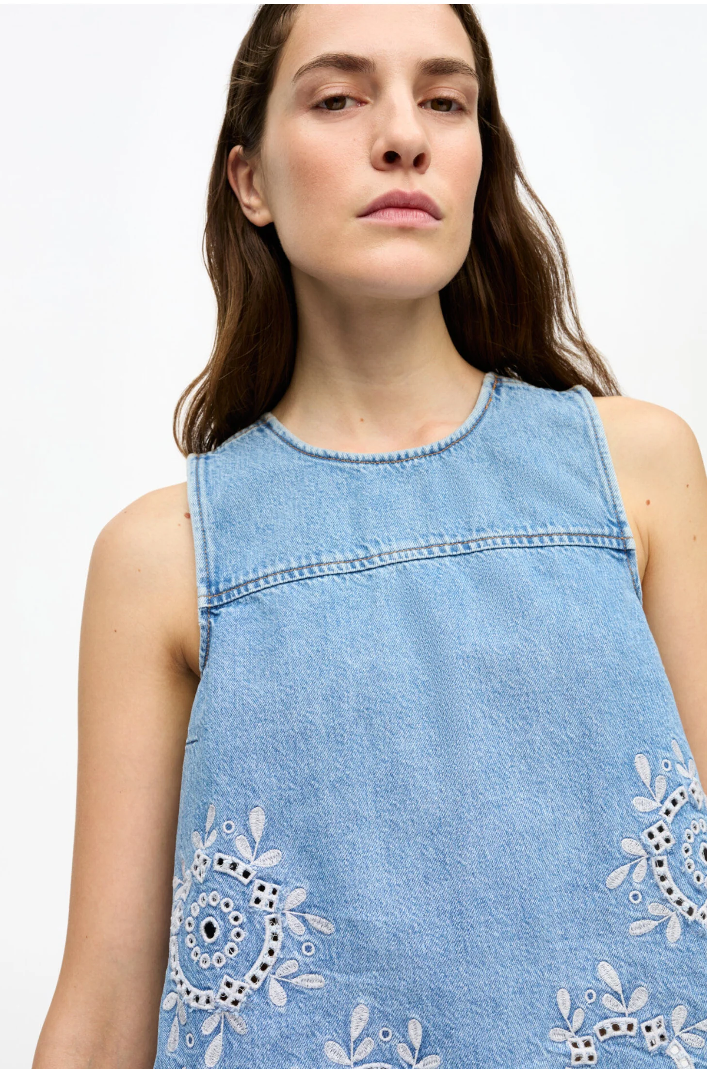 BRODERIE ANGLAISE DENIM TOP - Image 3