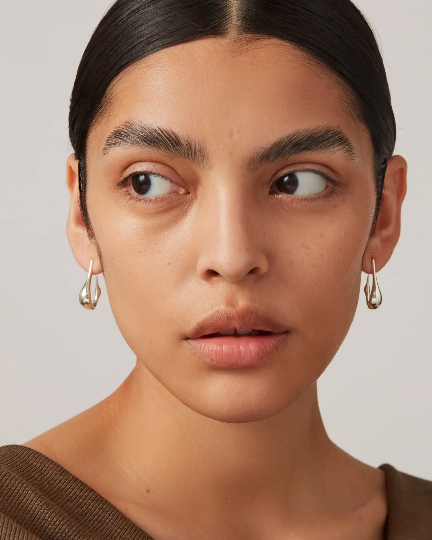 COLETTE HOOPS SMALL SILVER - Image 2