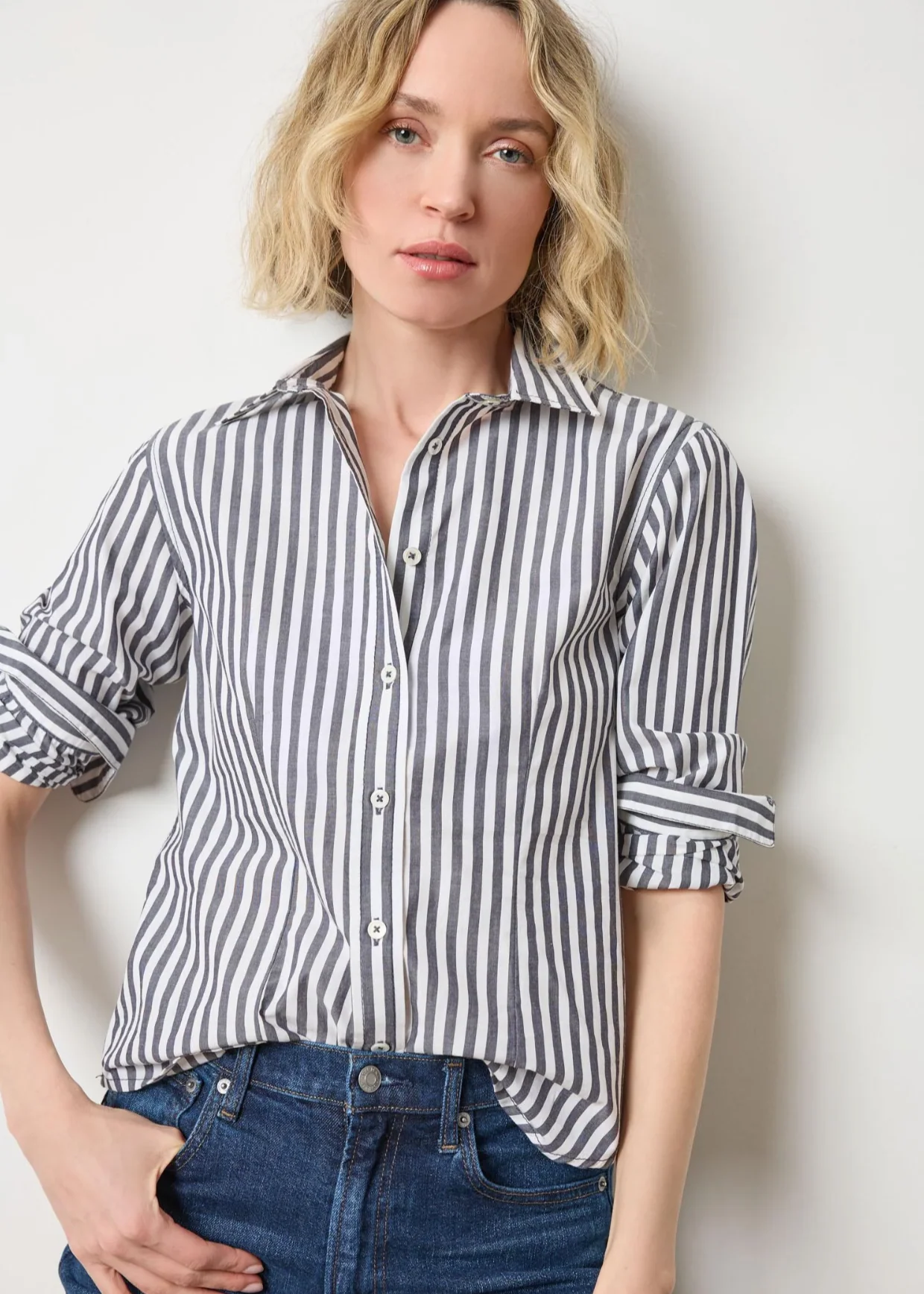 SLIM FIT BUTTON DOWN
