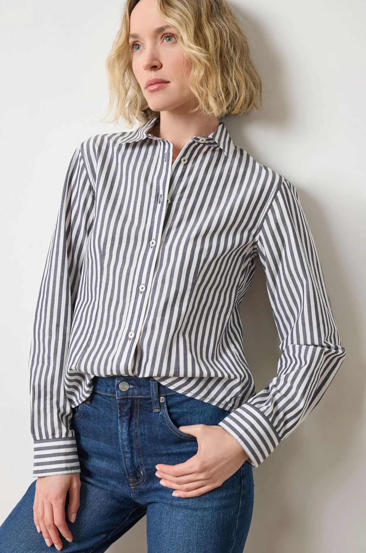 SLIM FIT BUTTON DOWN - Image 2