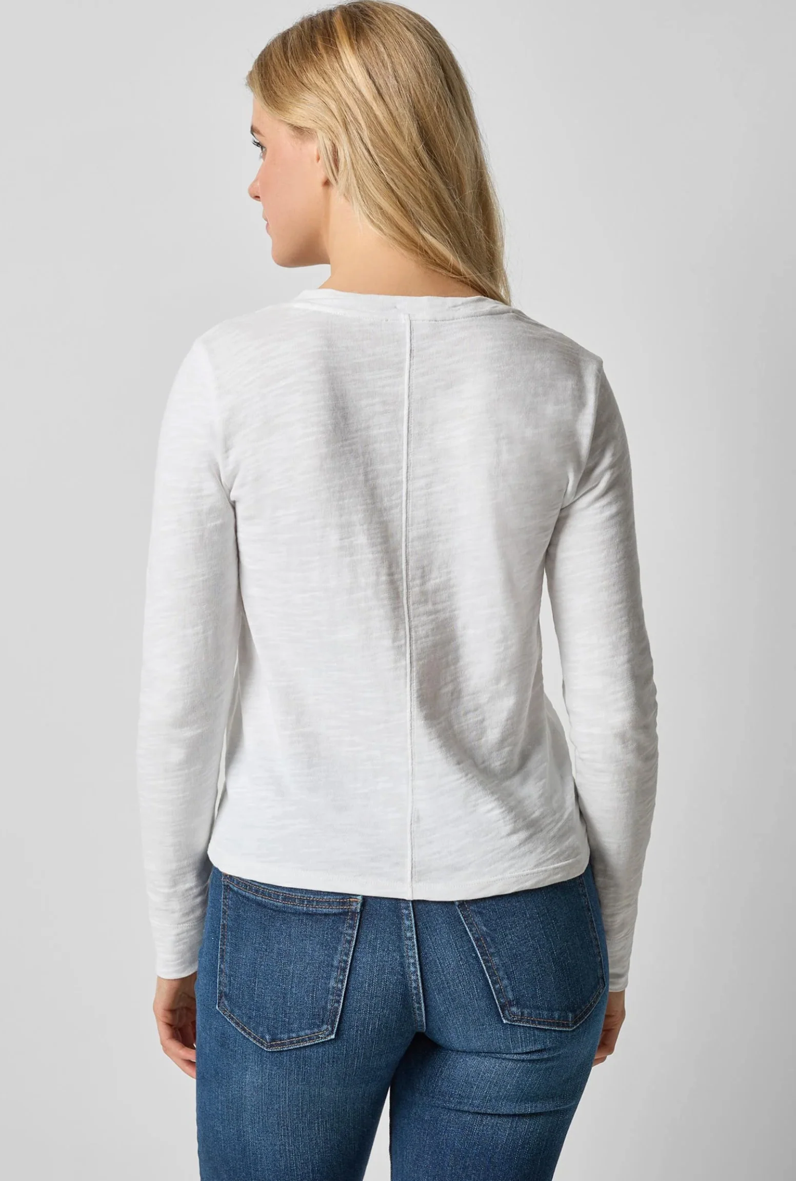 SELF TRIM V-NECK TEE - Image 3