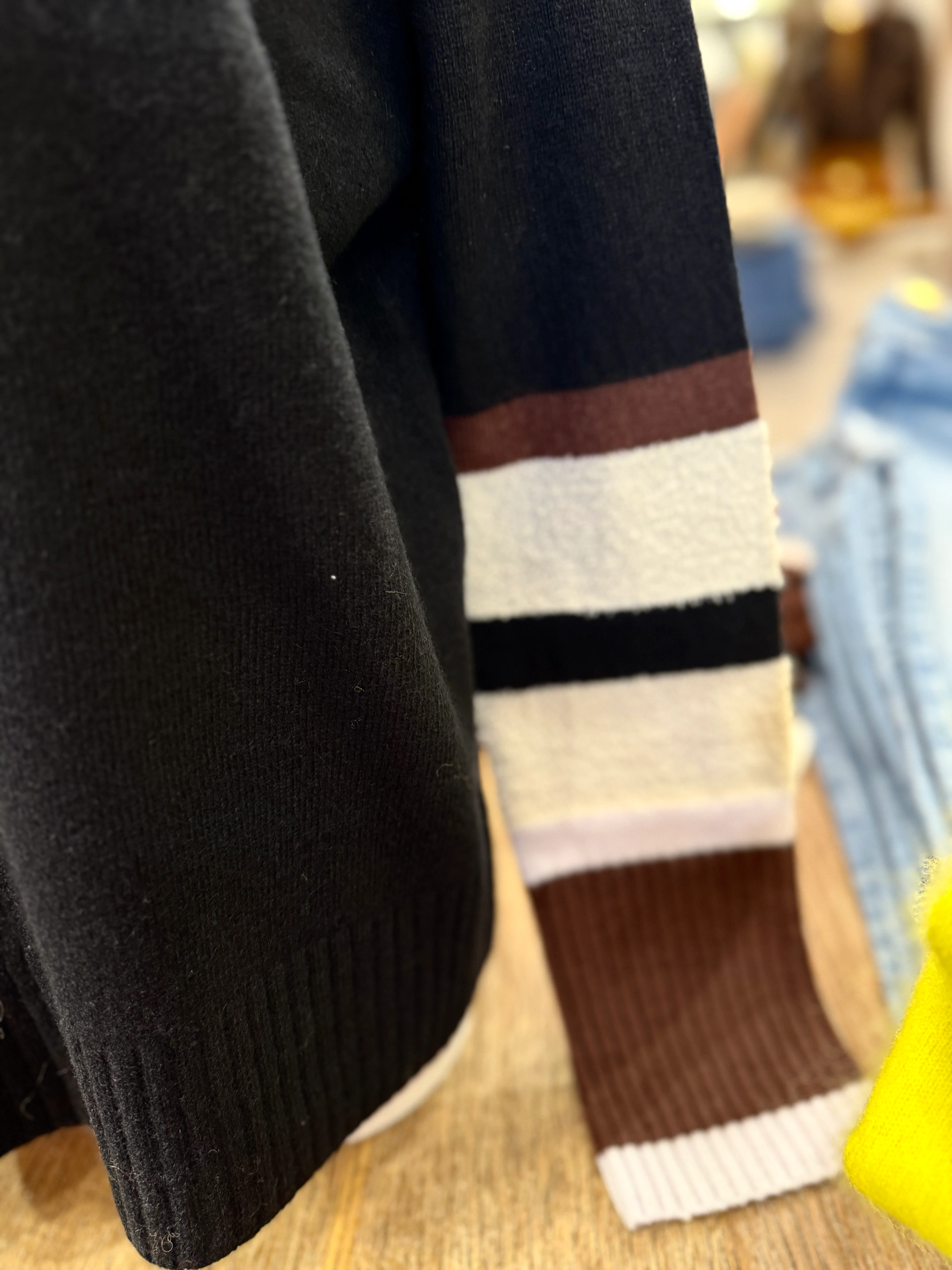 CUFF LUCK SWEATER - Image 2