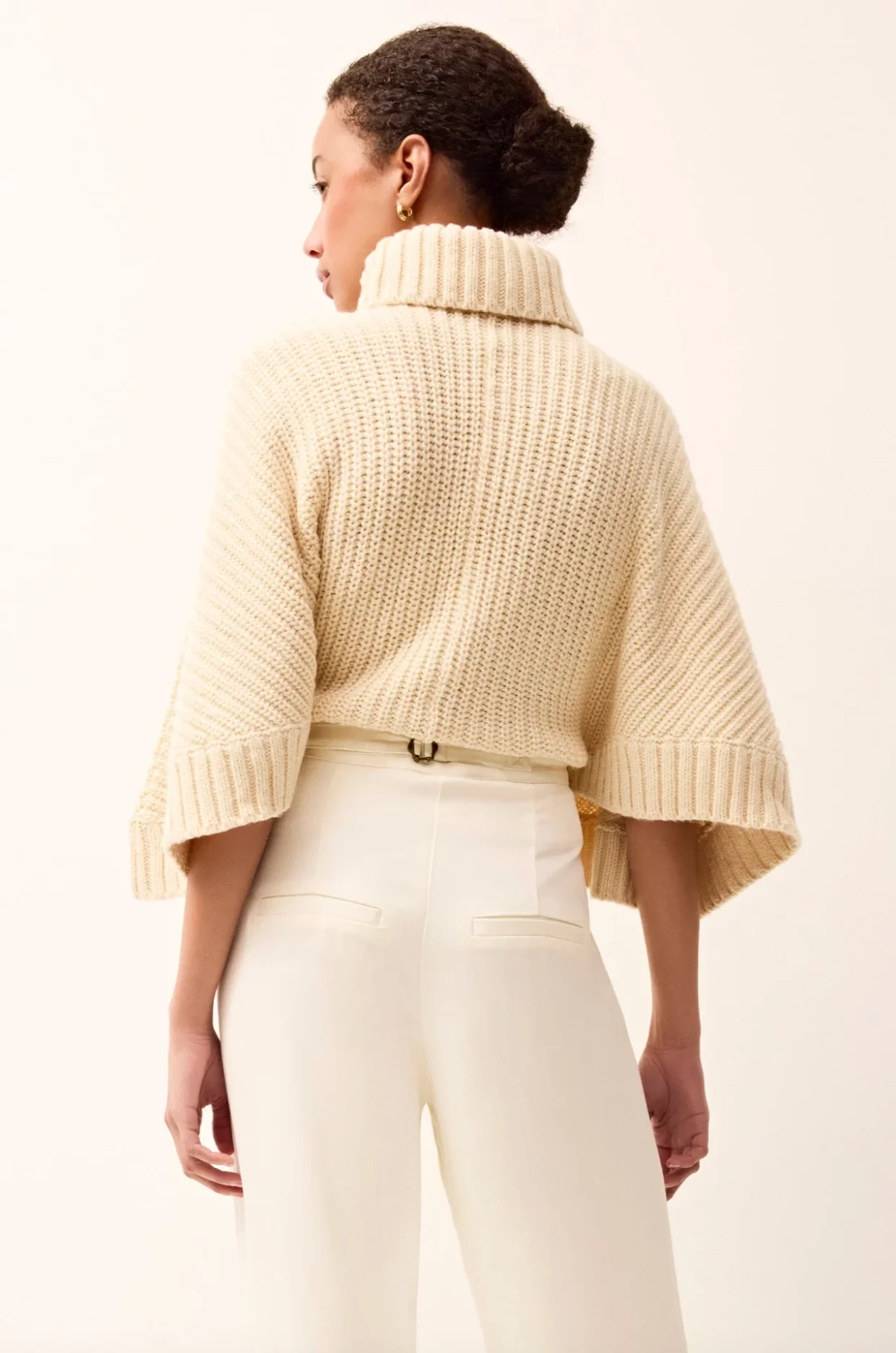 ANNIKA POPOVER - Image 4