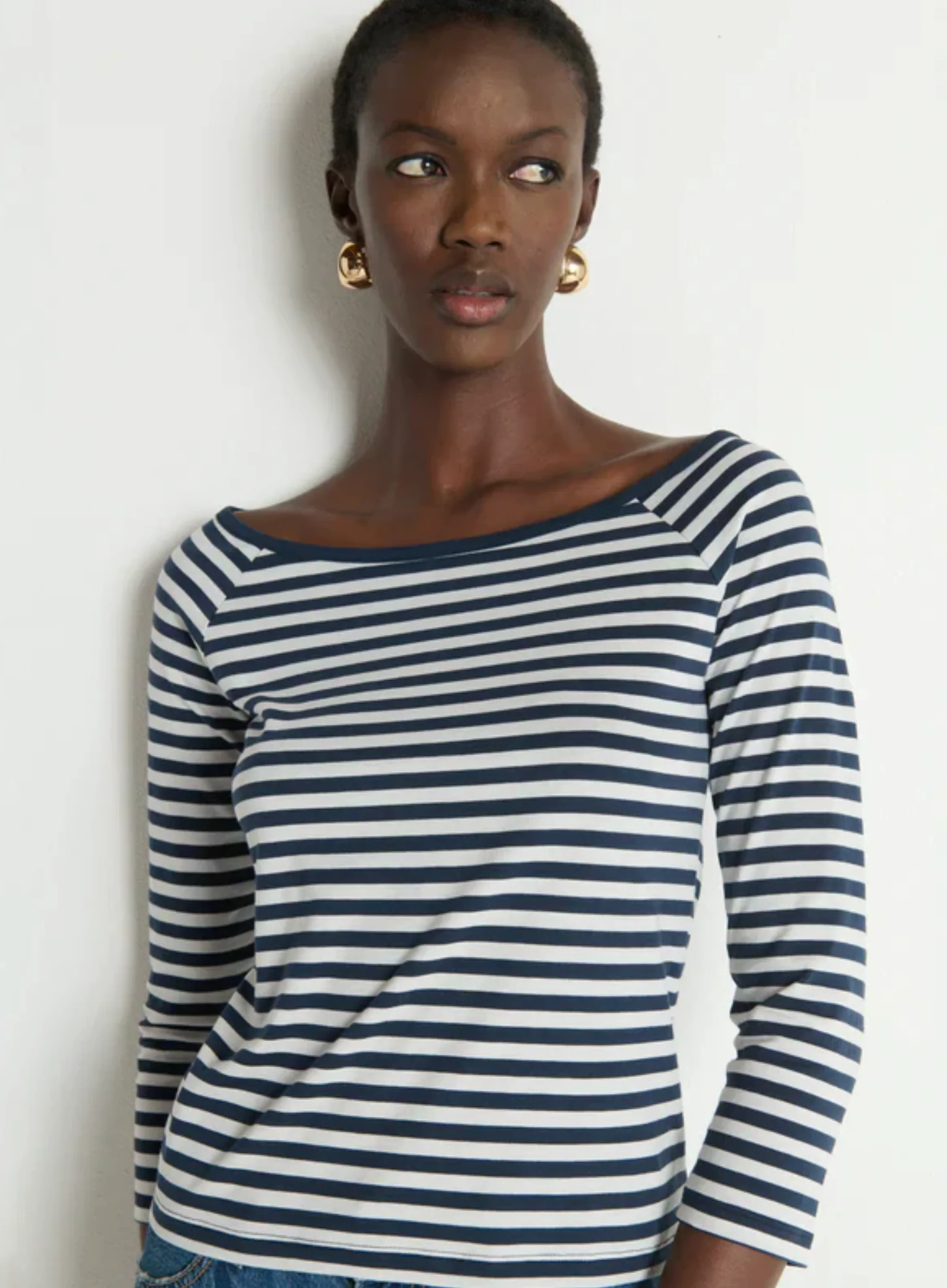 DANIKA SCOOP NECK TEE - Image 3