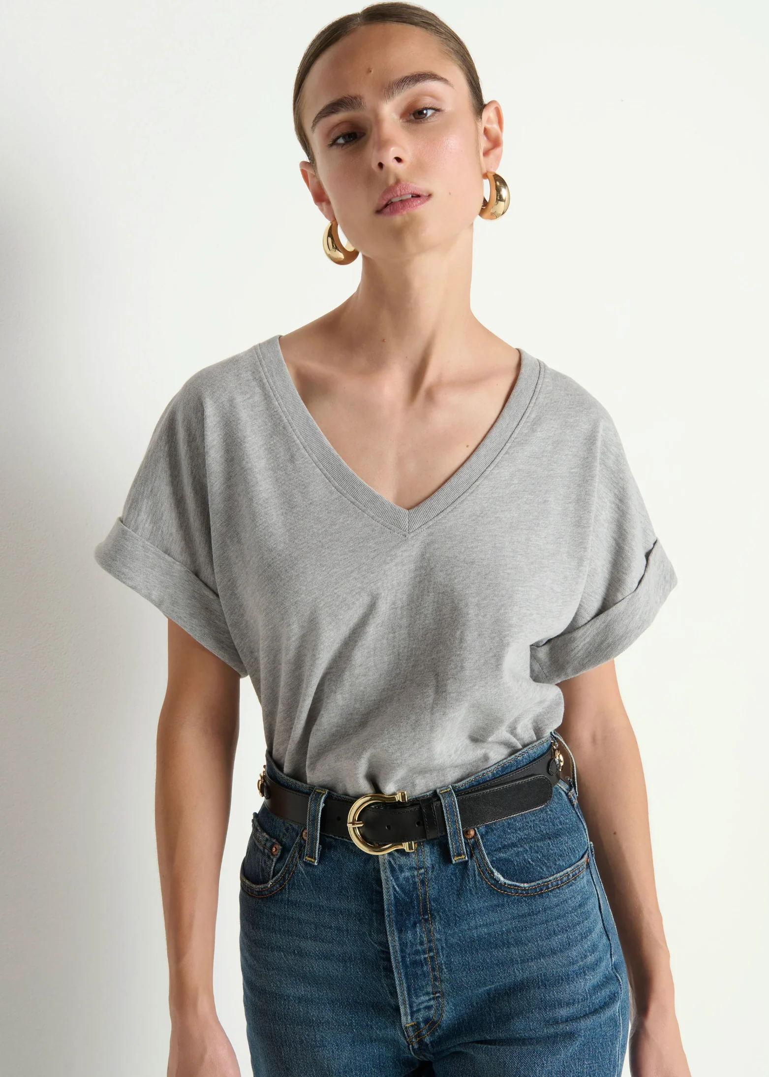 STEVIE CUFFED V-NECK