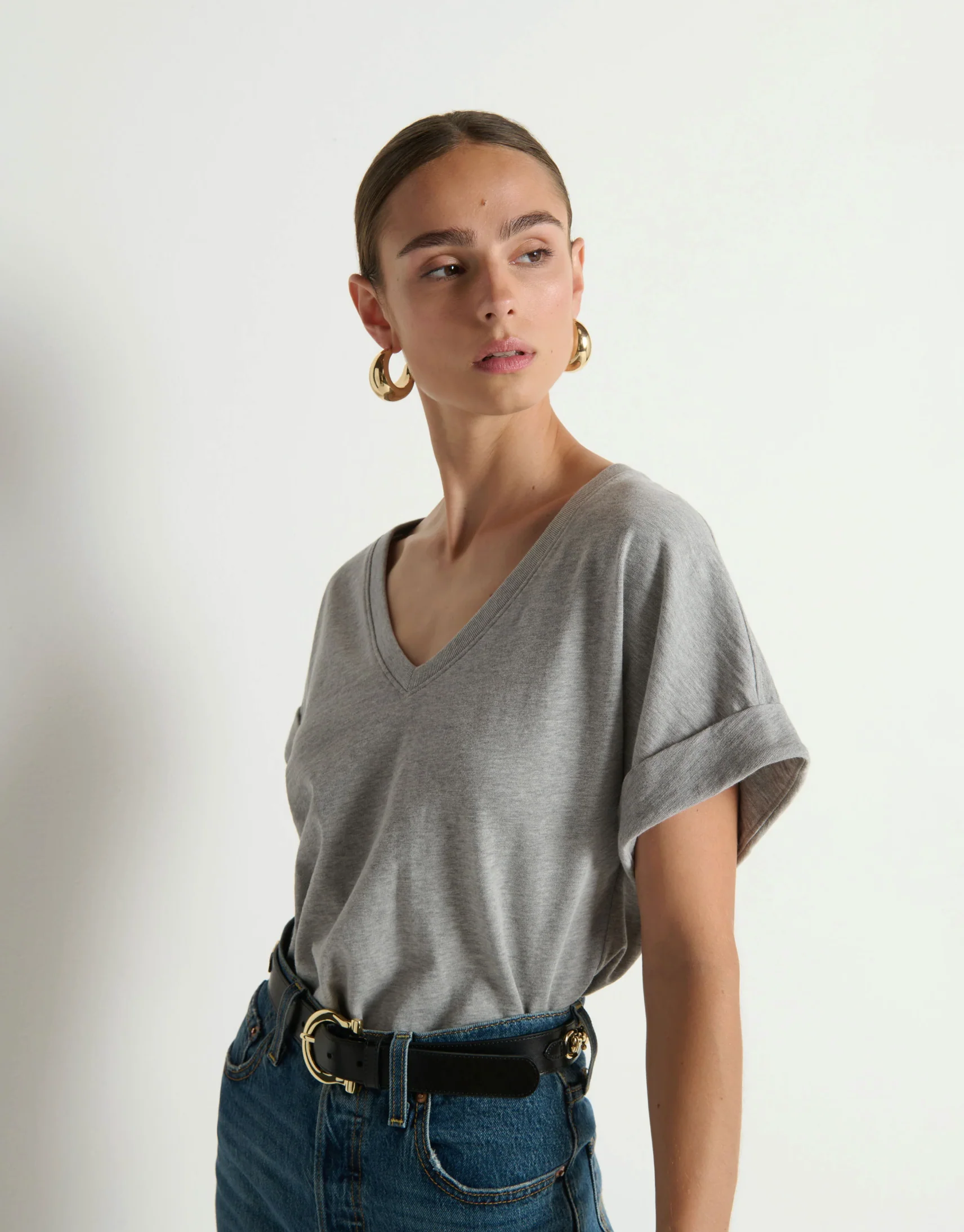 STEVIE CUFFED V-NECK - Image 2