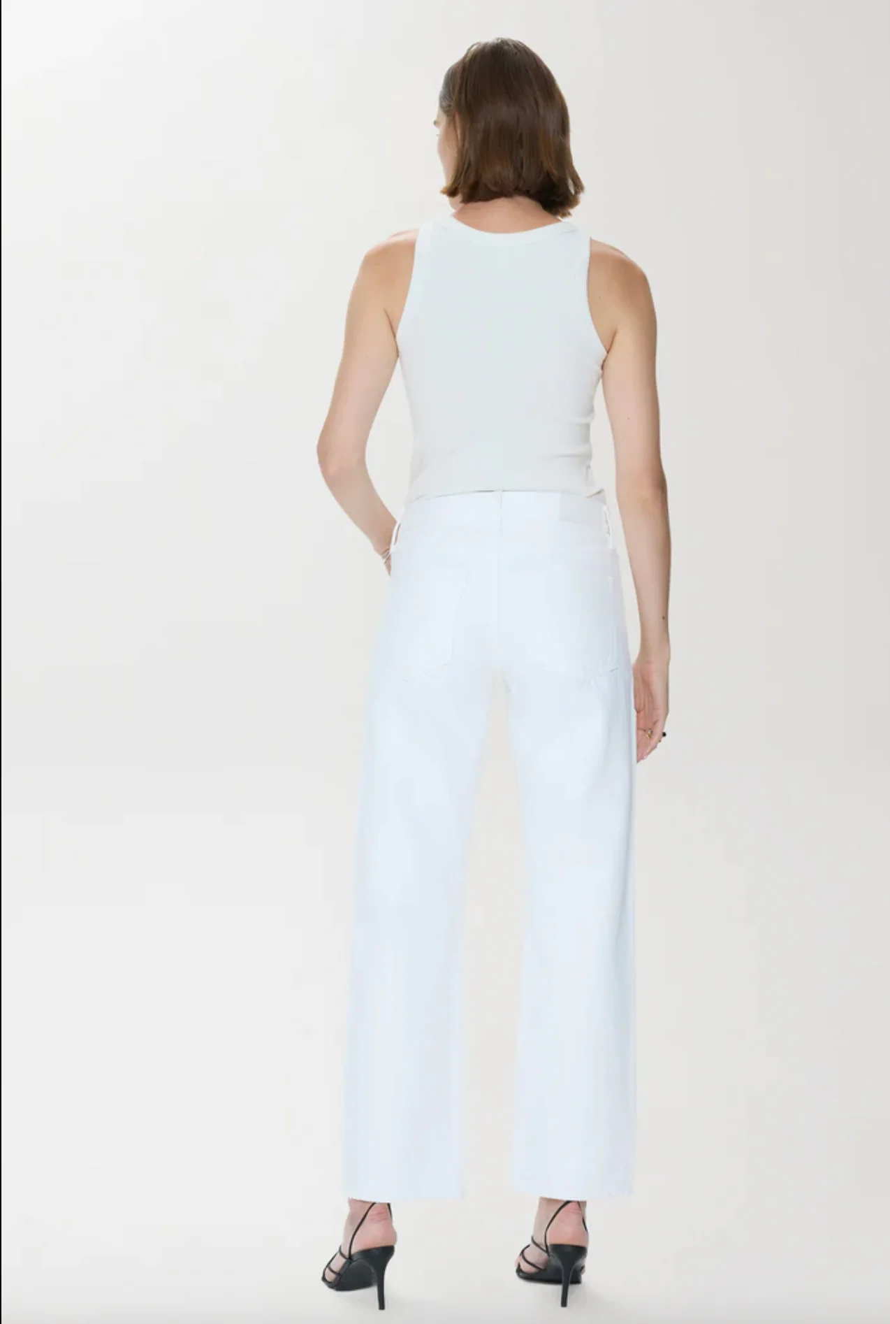 LEXI MID RISE BOWED STRAIGHT - Image 3
