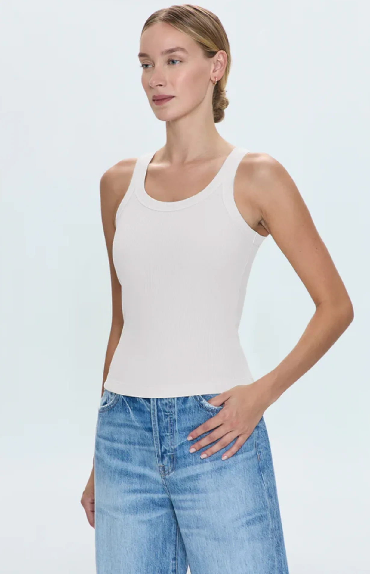 CHRISTY CURVED HEM TANK TOP - Image 4