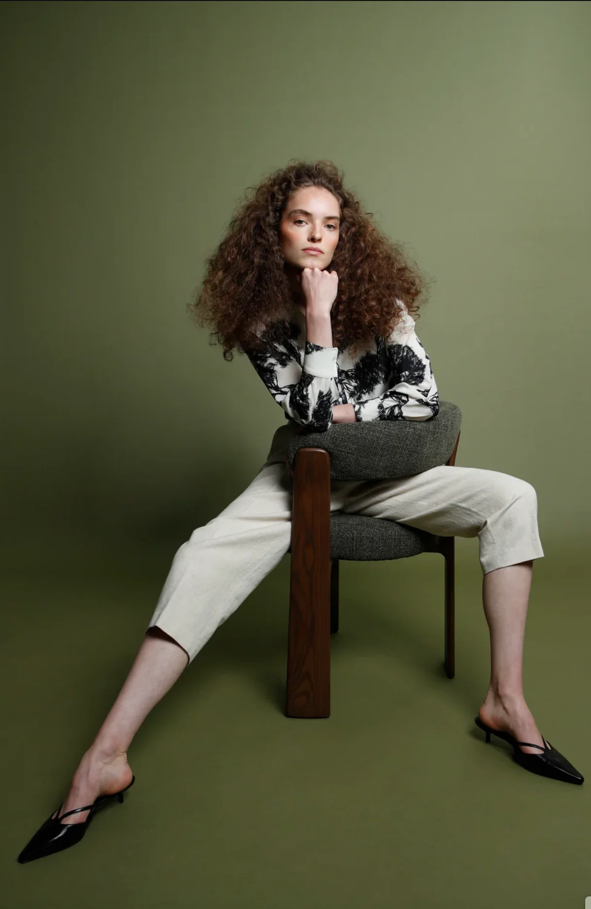 WHISPERING LINES SILK BLOUSE - Image 3