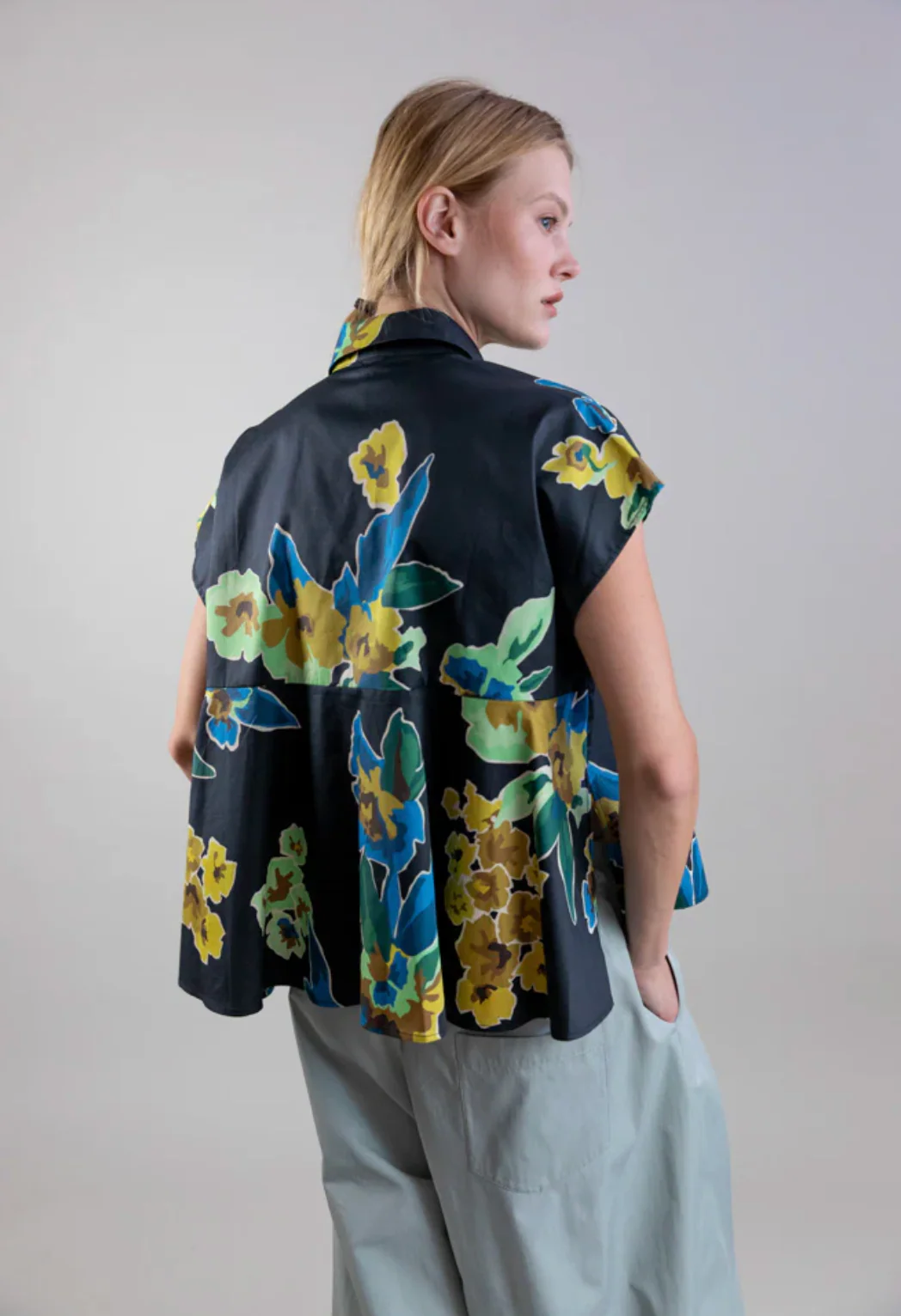 OVERSIZED FLORAL BLOUSE - Image 3