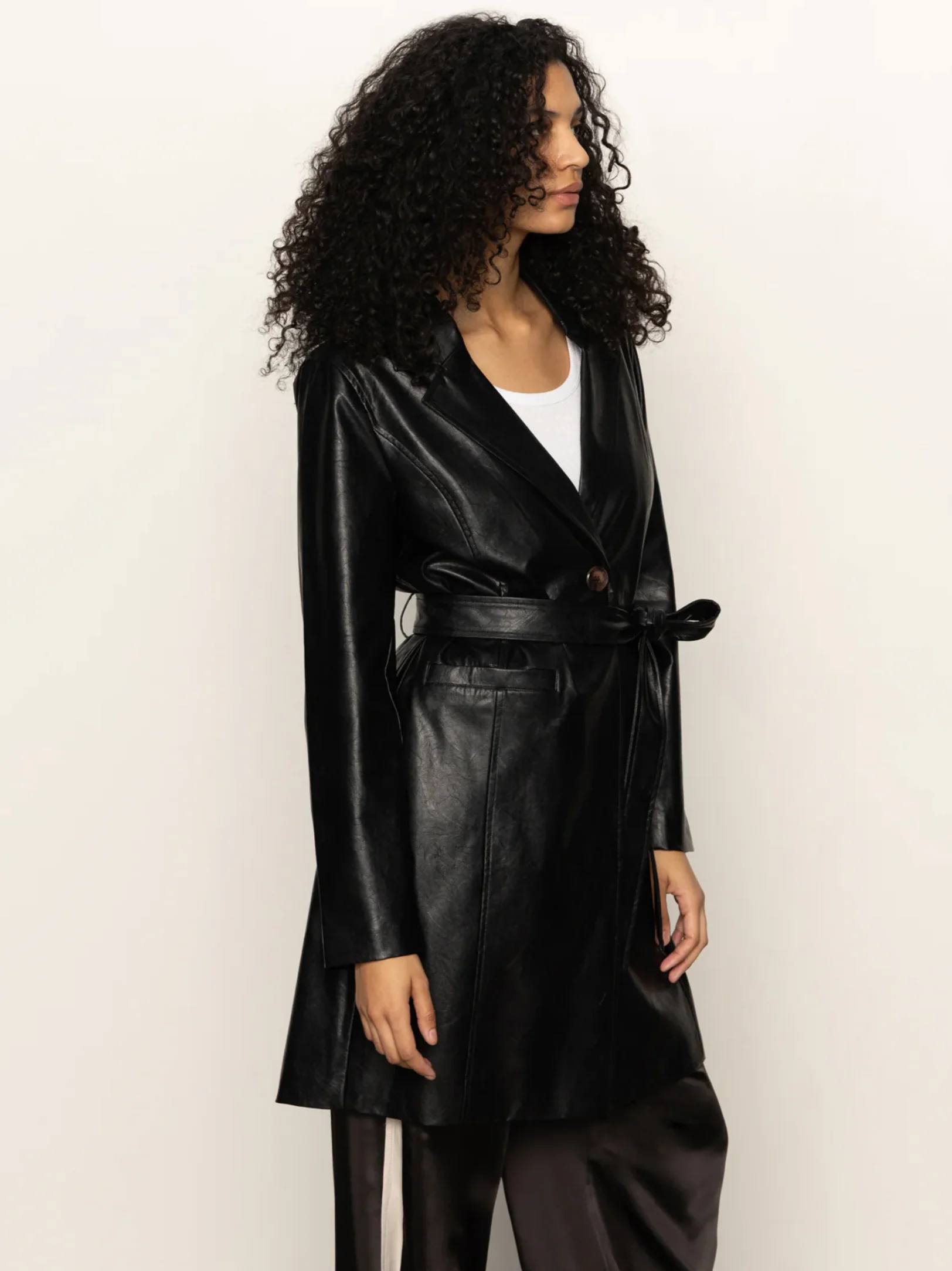 VEGAN LEATHER COAT - Image 4