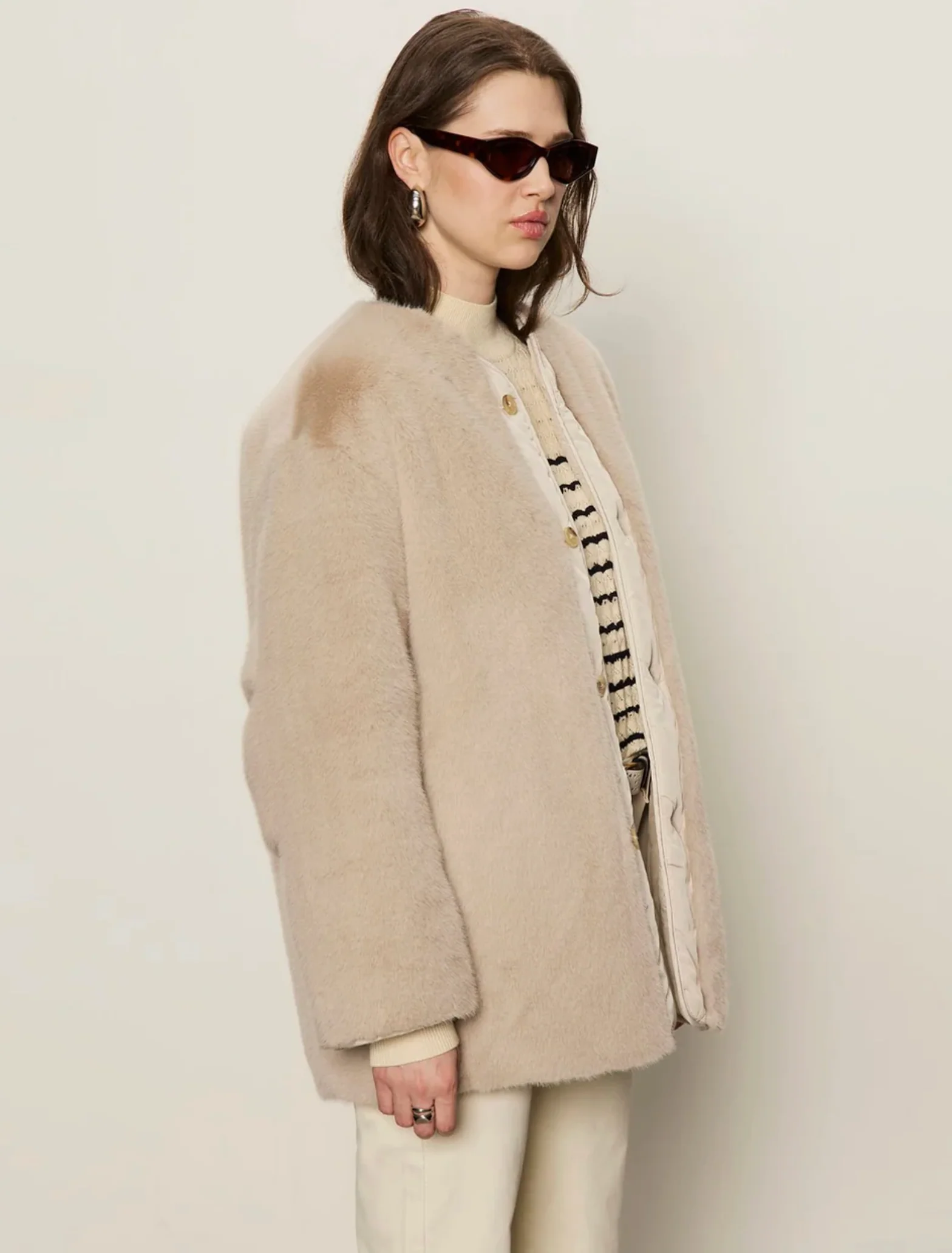 REVERSIBLE FUR - Image 2
