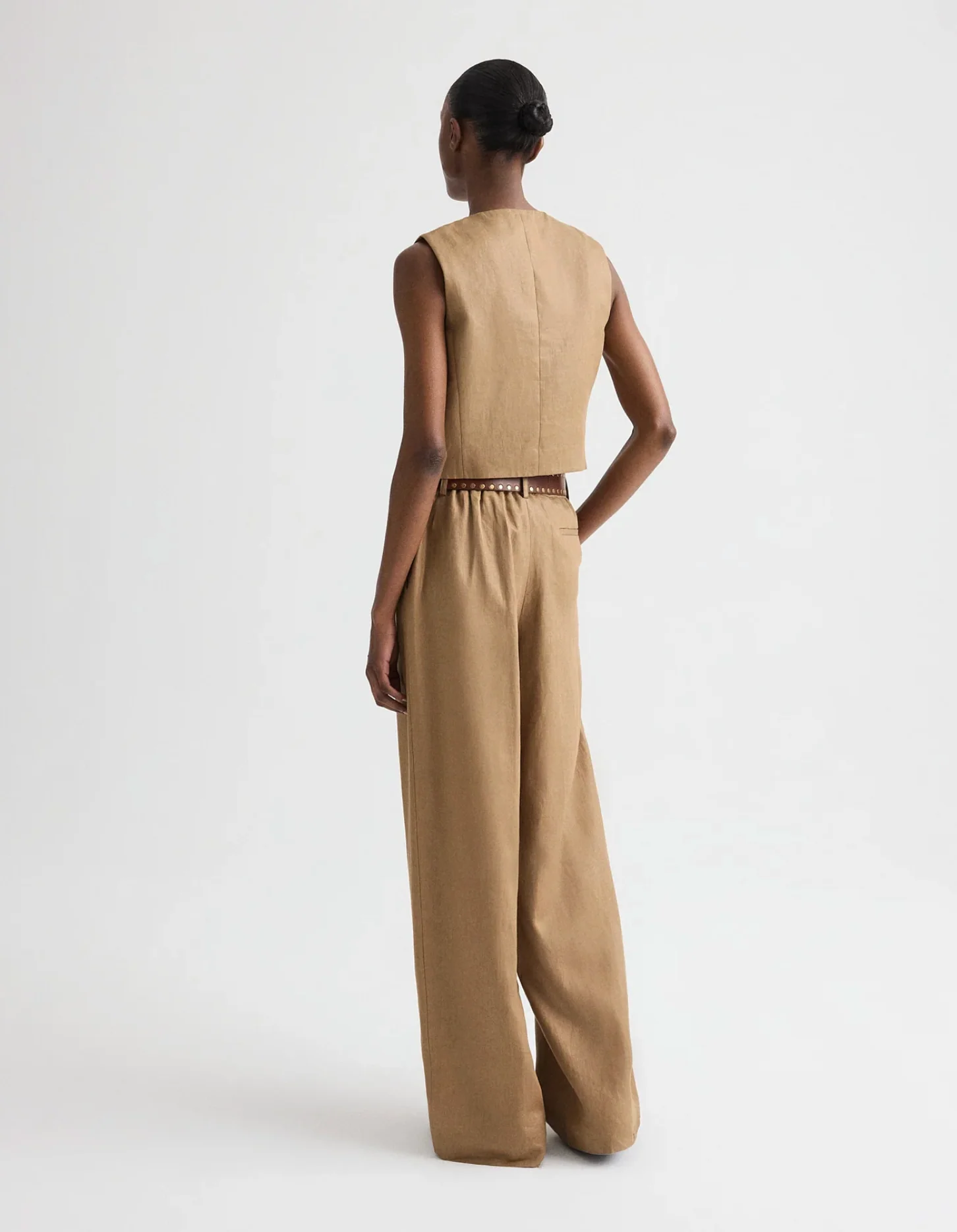 HIGH NECK HIDDEN PLACKET VEST - Image 4