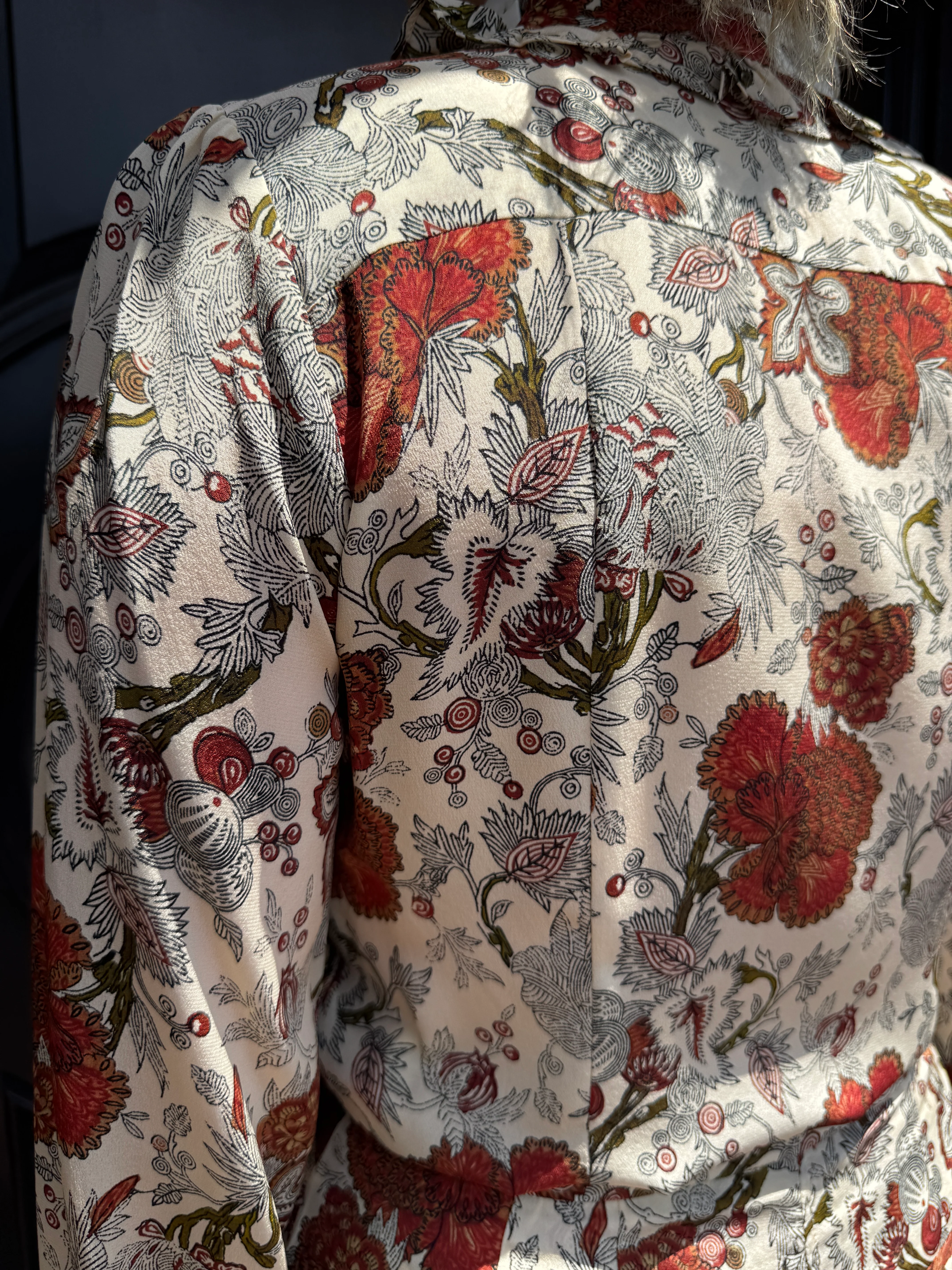 CATROUX SILK BUTTON FRONT BLOUSE - Image 2