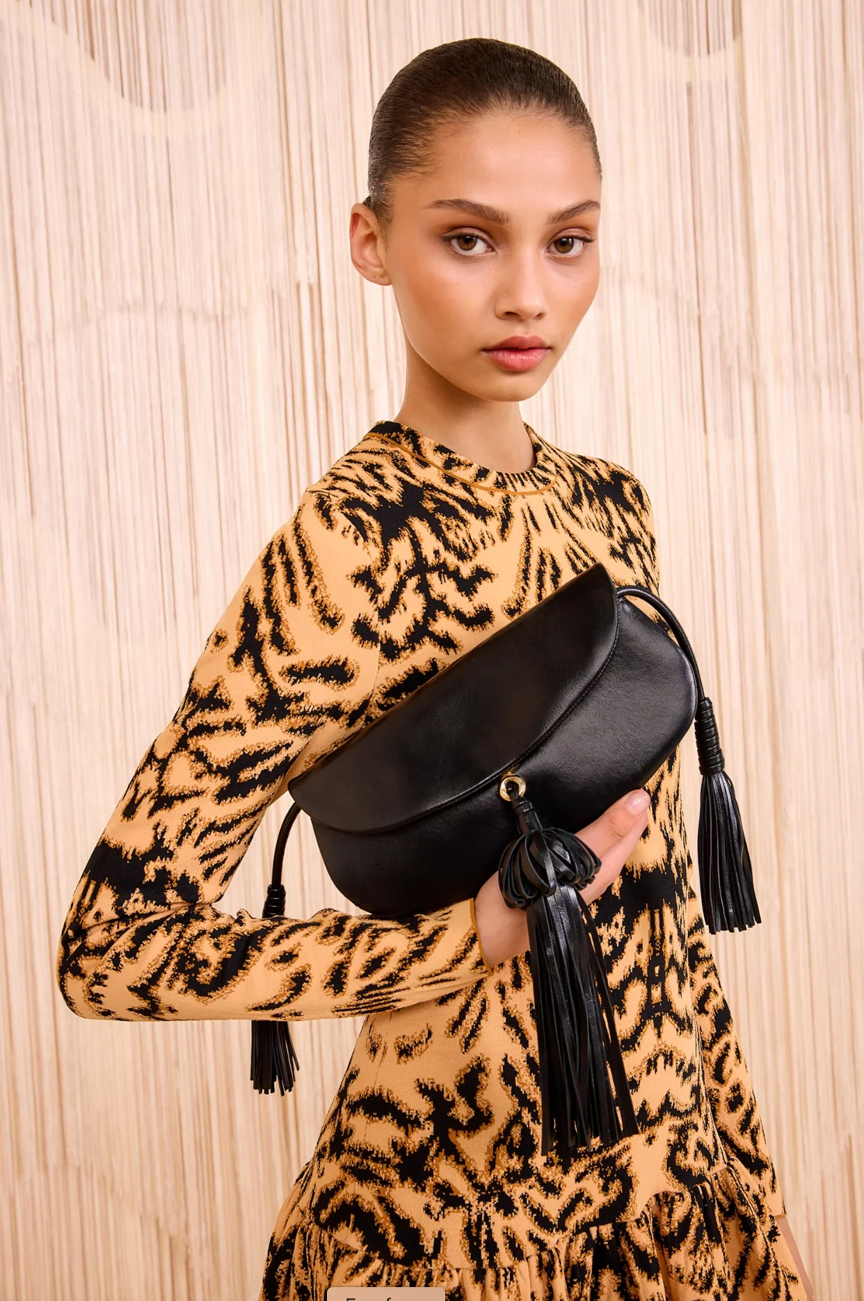 PALOMA TASSEL FLAP BAG NOIR - Image 2